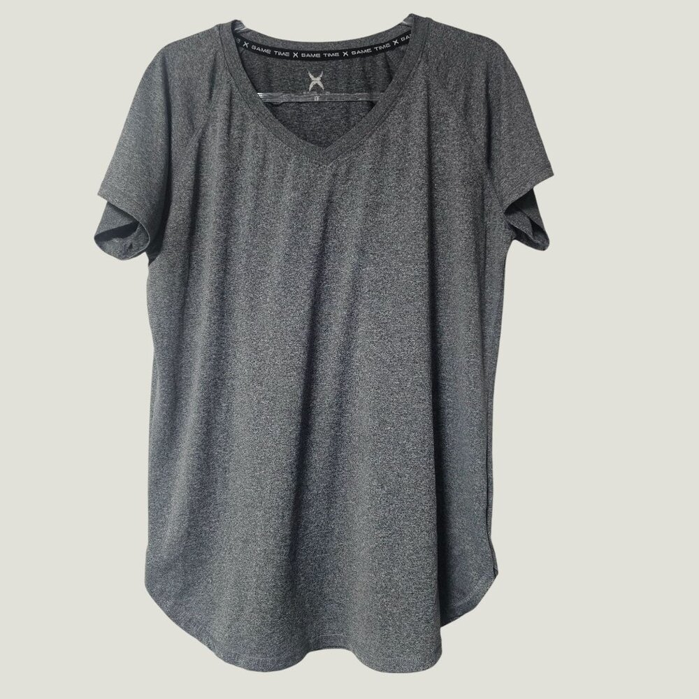 Game Time IX  Man's Heathered Gray V-Neck T-Shirt With Short Sleeves Size XL